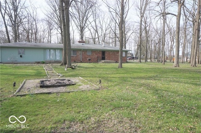 Building Photo - 105 Winding Way