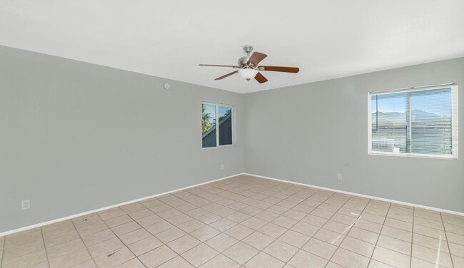 Building Photo - UPDATED PHOENIX RENTAL – 3 BED, 2 BATH NEA...