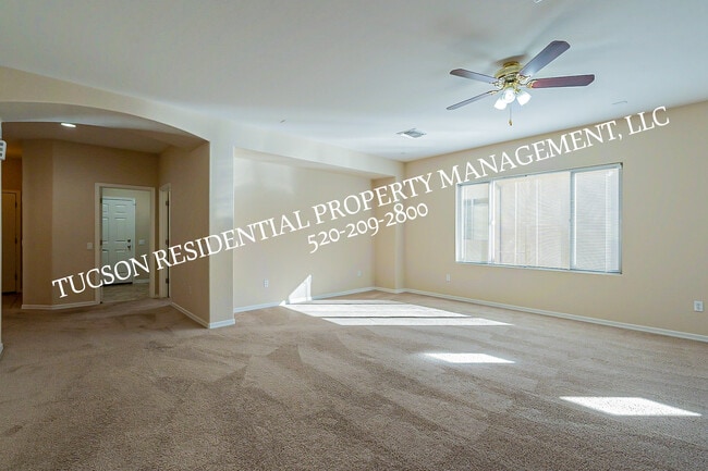 Building Photo - 6070 Wych Elm Pl