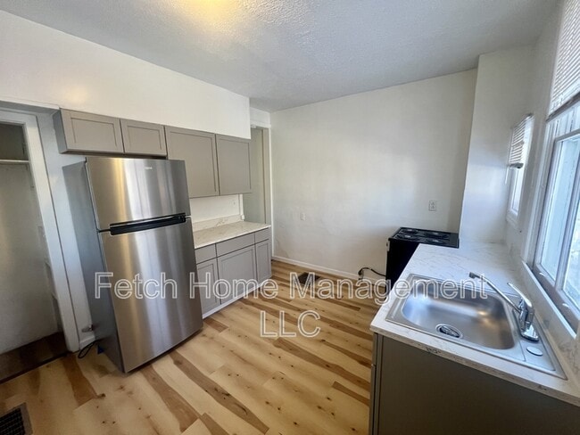 Building Photo - 26 N 16th St