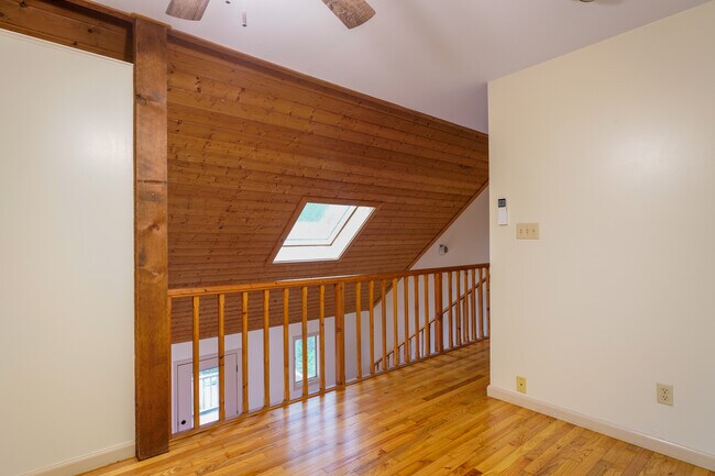 Building Photo - 480 Wingfield Way