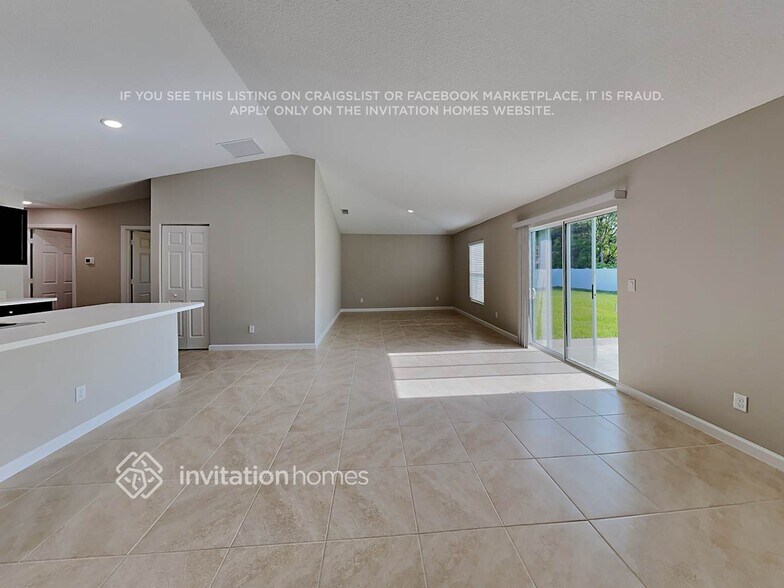 Building Photo - 4317 SW Masefield St