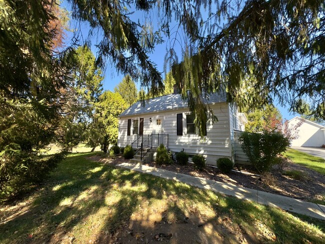 Building Photo - Charming 3 Bedroom/2 Bathroom Home in Spark Glencoe, MD!