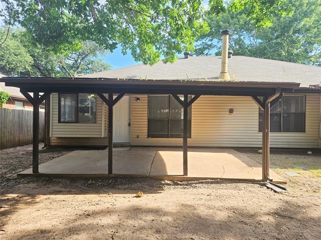 Building Photo - 3201 Fairmeadows Ln