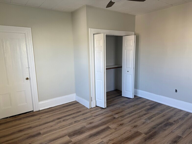 Building Photo - 44 Highland St