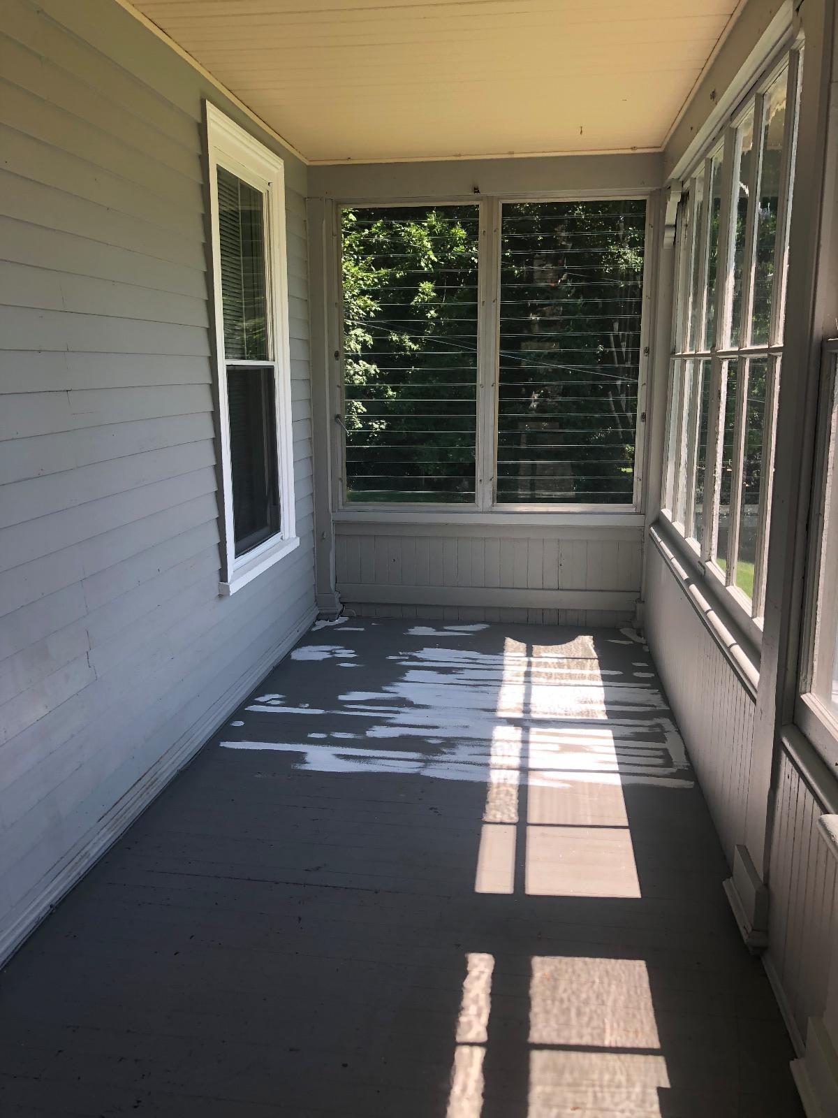 Private 3 season porch~ - 143 Pleasant St