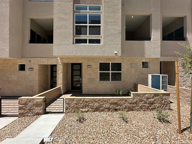 Building Photo - Inspirada Town Center Parcel 19