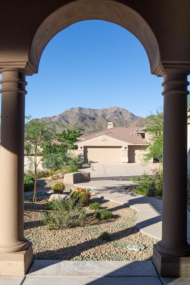 Building Photo - 11183 E Beck Ln