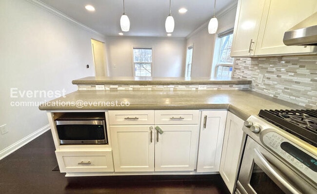 Building Photo - 616 Eastmoor Blvd