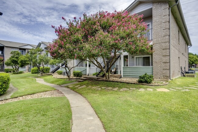 Building Photo - 12166 Metric Blvd