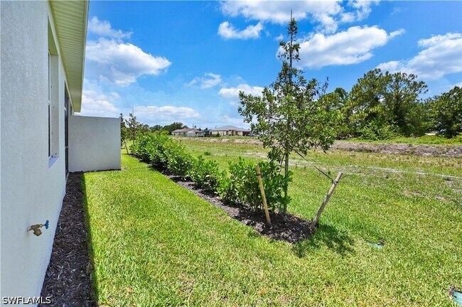 Building Photo - 20545 Hazelnut Ct