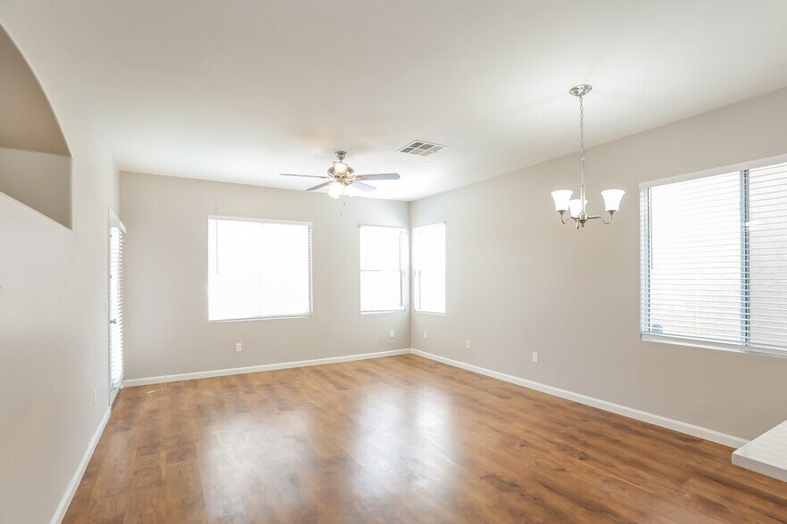 Building Photo - 4201 W Maldonado Rd