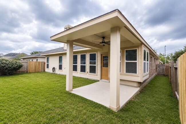 Building Photo - 16006 Lost Anchor Way Ln