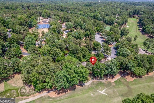 Building Photo - 1043B Clubhouse Ln