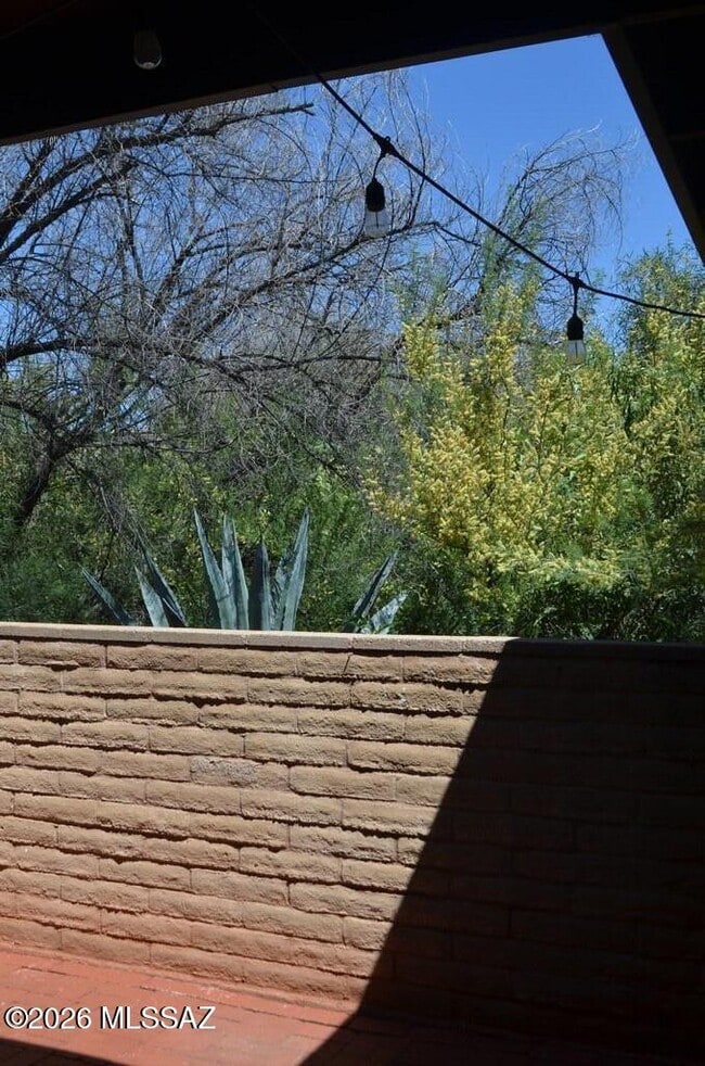 Building Photo - 9159 E Broadway Blvd