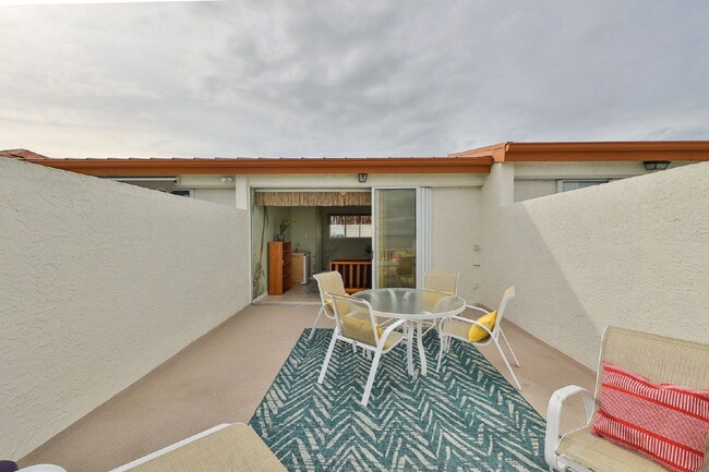 Building Photo - 1593 Pinellas Bayway S