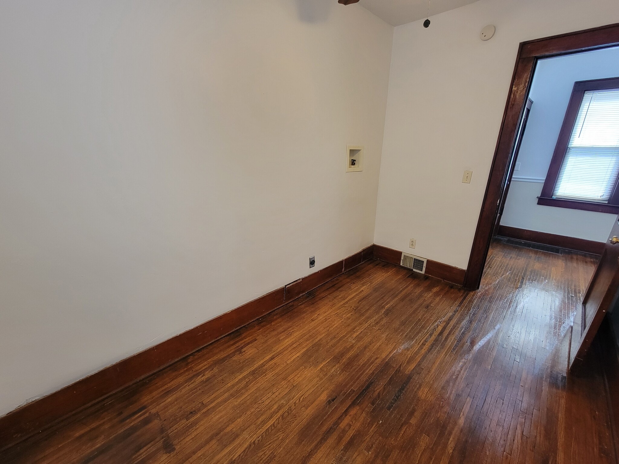 Laundry room/Possible 3rd bedroom - 114 Roser St