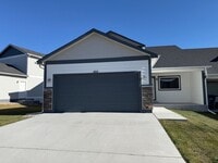 Building Photo - Fully Upgraded Executive Home For Lease