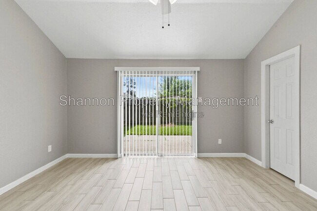 Building Photo - 3110 Oak Rock