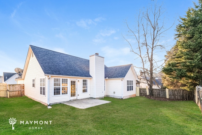 Building Photo - 1045 Meadow Glen Cir