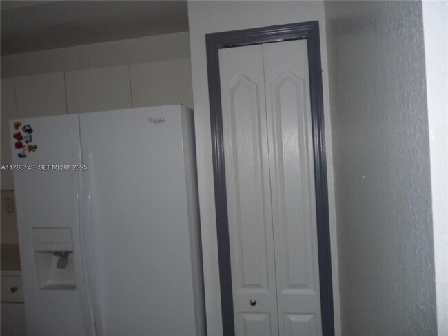 Building Photo - 8980 W Flagler St