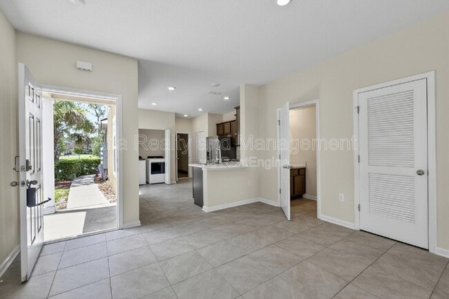 Building Photo - 7759 Legacy Trl