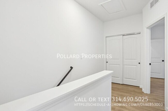 Building Photo - 1303 Parkview Dr