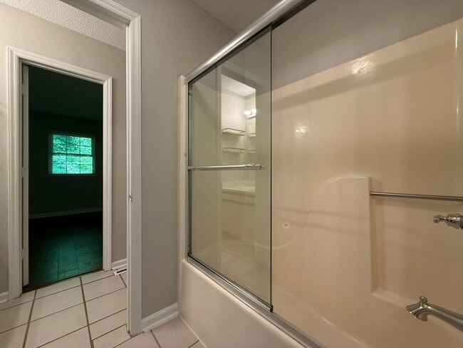 Building Photo - 2233 Stonecutter Dr