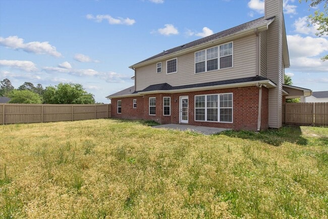 Building Photo - AVAILABLE JUNE [PETS PERMITTED]