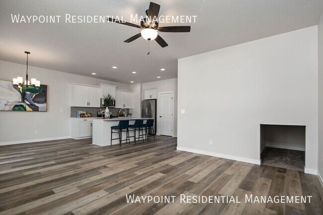 Building Photo - 2094 S Defio Pl