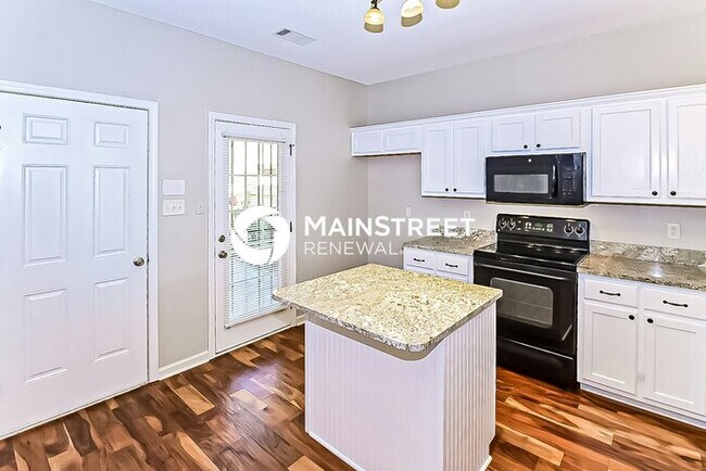 Building Photo - 3 Bedroom Pet-Friendly Home in Memphis, TN with Main Street Renewal