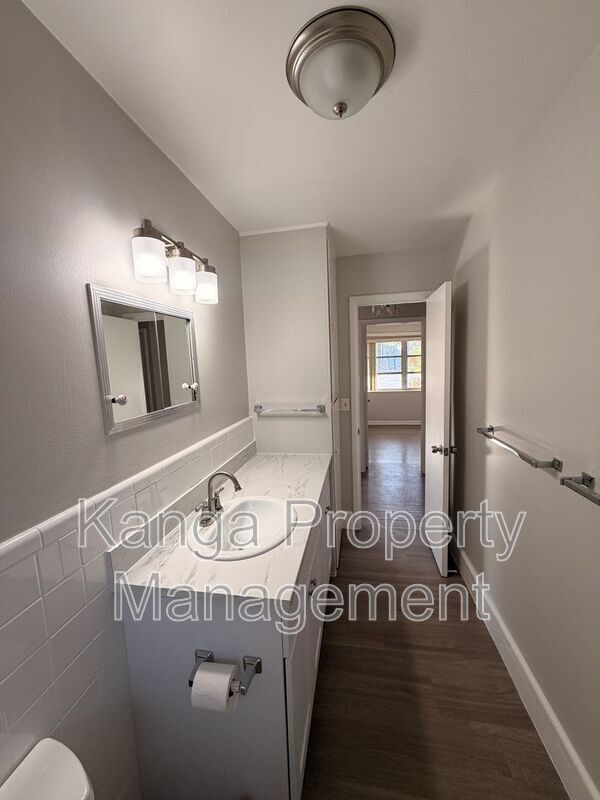 Building Photo - 612 Prosperity Farms Rd