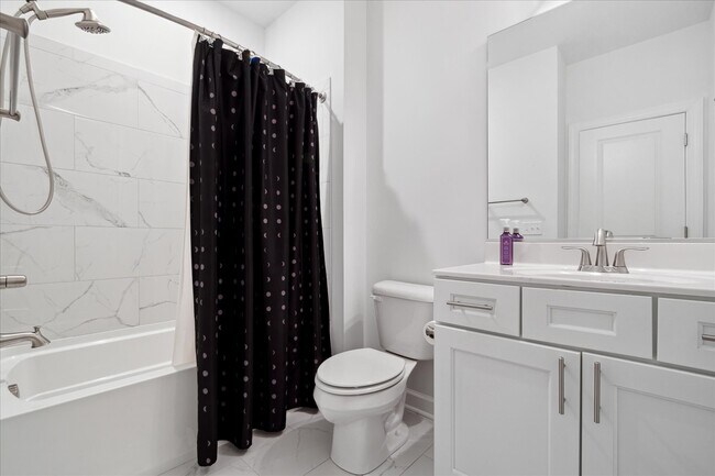 Building Photo - 208 Laydon Way