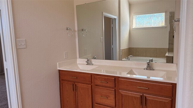 Building Photo - 6723 Barrington Crk Trce