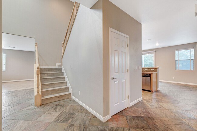 Building Photo - 1st MONTH FREE! Lone Mountain Heights Luxu...