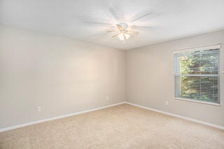 Building Photo - 607 Trinity Dr