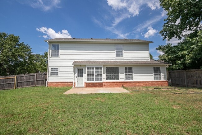 Building Photo - Gorgeous 4 Bedroom Remodel, Union Schools!