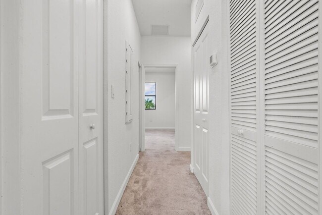 Building Photo - 28637 SW 132nd Ct
