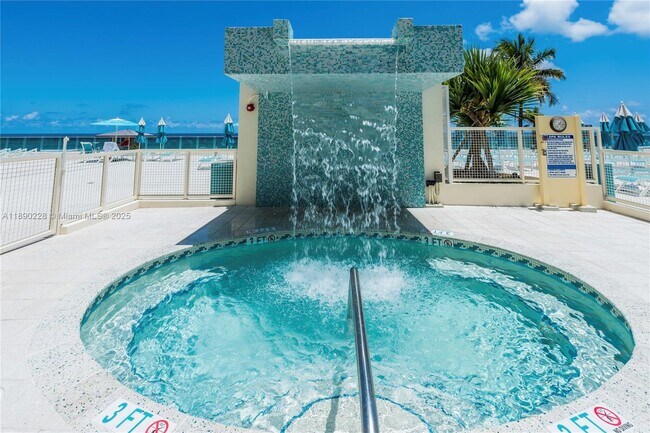 Building Photo - 2501 S Ocean Dr