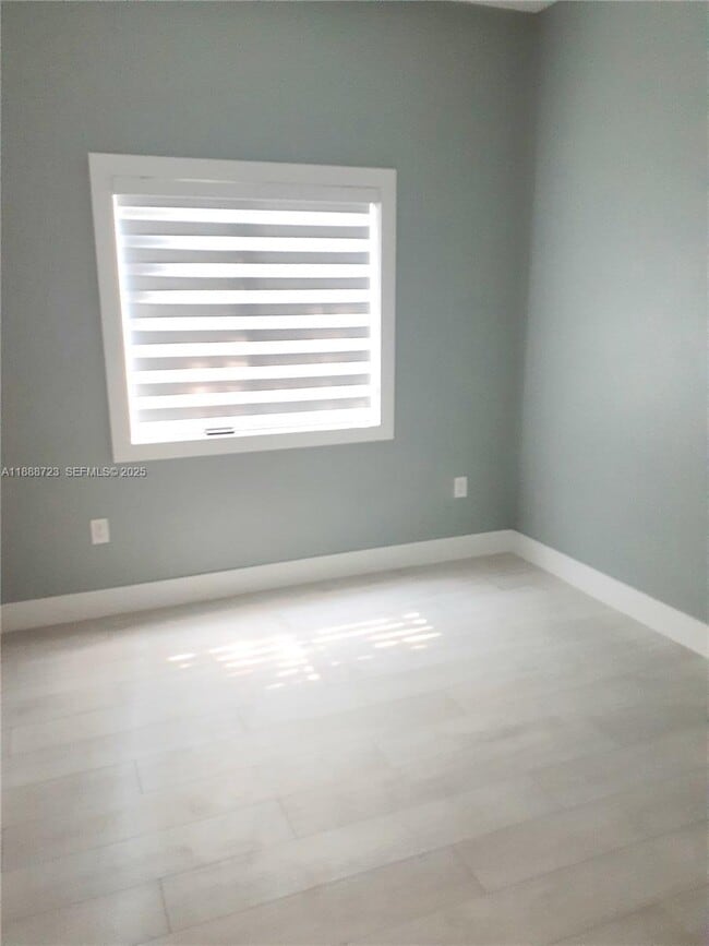 Building Photo - 23 Jenny Ln