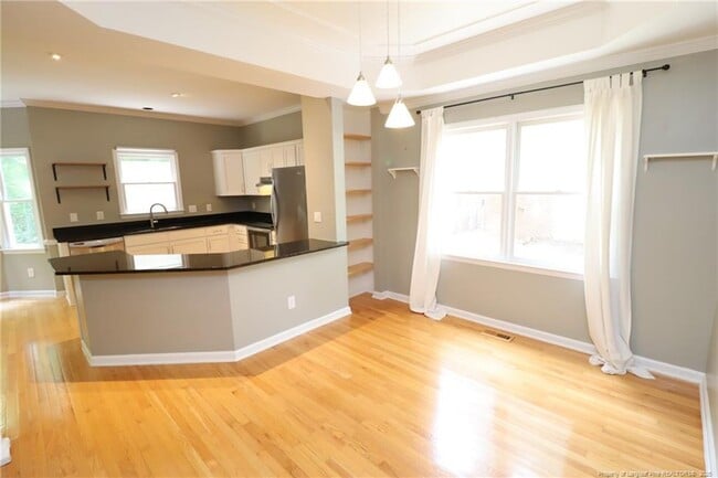 Building Photo - 109 Candy Apple Ct