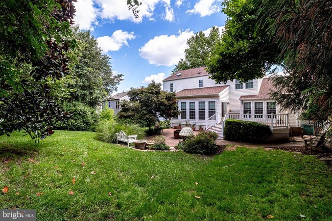 Building Photo - 6122 Bayliss Pl