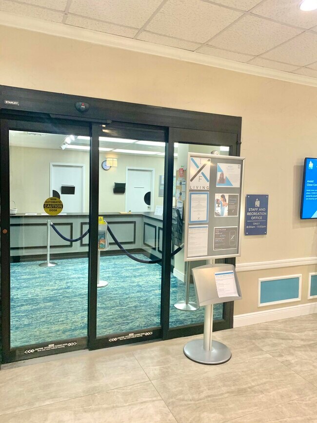 Building Photo - 3 Ventnor Dr