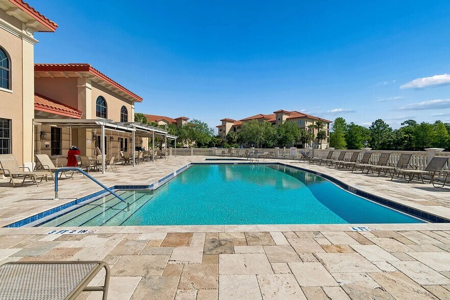 Building Photo - 7702 Lake Vista Ct