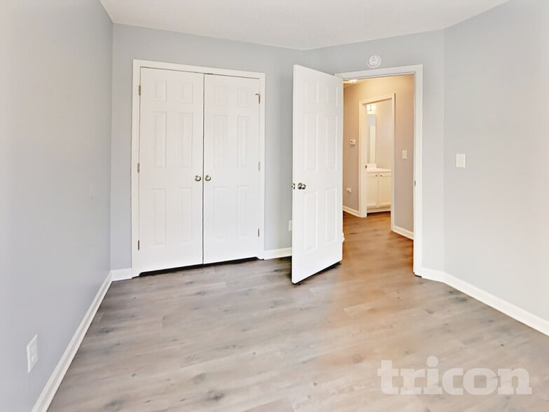 Building Photo - 8118 Bella Vista Ct