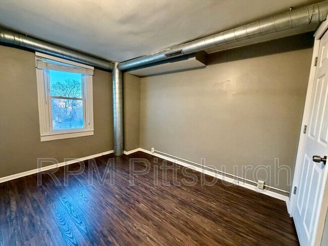 Building Photo - 19 Kosciusko Way