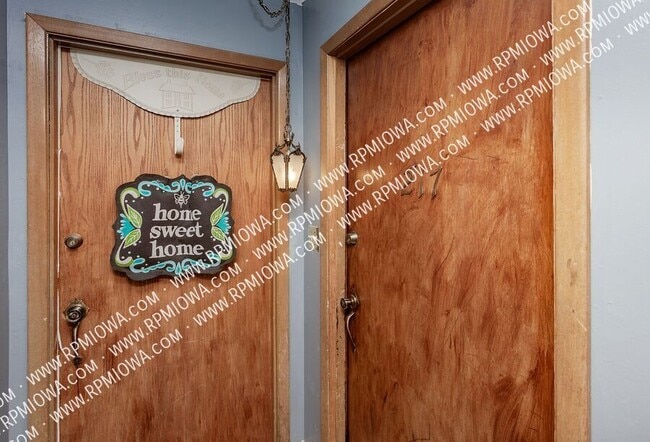 Building Photo - 217 Loomis Ave