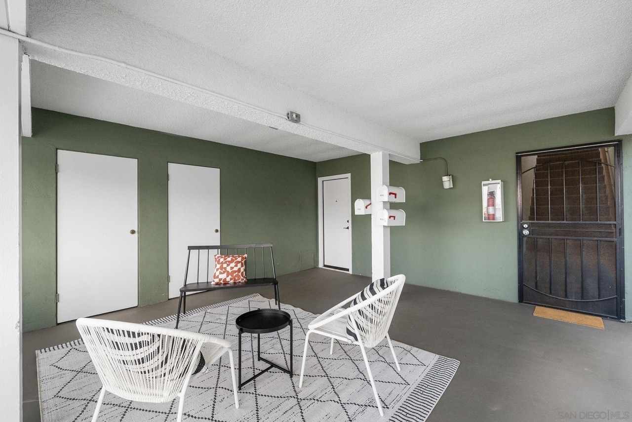 Building Photo - 4305-7 Temecula St