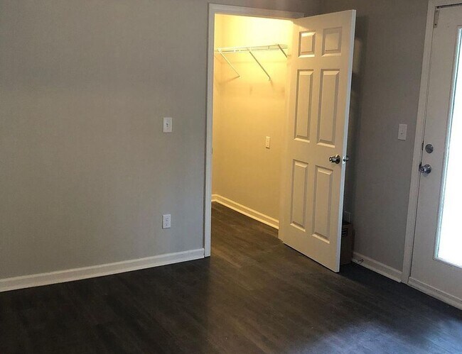 Building Photo - Charming 2 bedroom home in Gainesville!