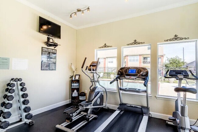 Building Photo - Pet-Friendly 2-Bed with Amenities!